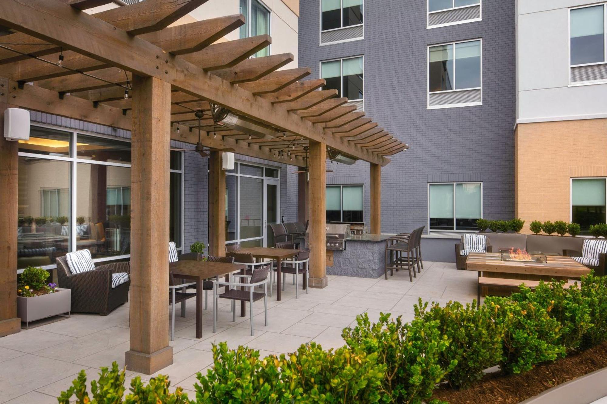 Fairfield Inn & Suites By Marriott Louisville Northeast Exterior foto